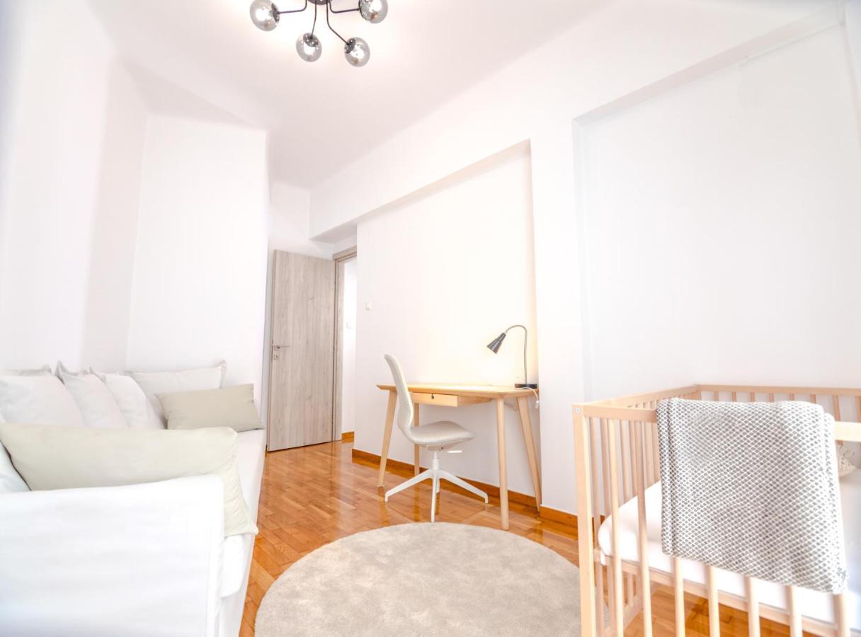 In The Shadow Of Acropolis - Spacious & Lovely Apt Афины Экстерьер фото
